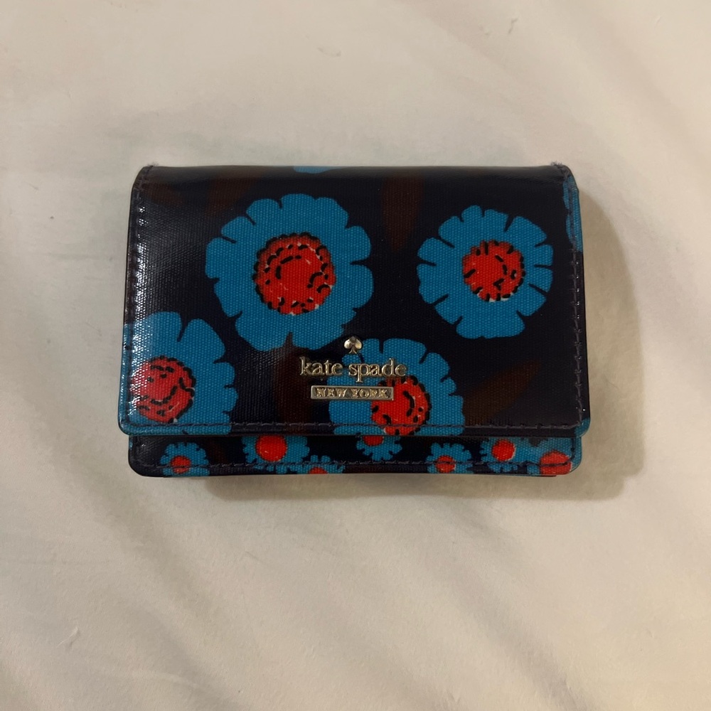 Kate Spade small wallet. Navy and floral design.
